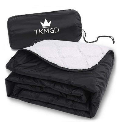 Outdoor Blanket for Cold Weather